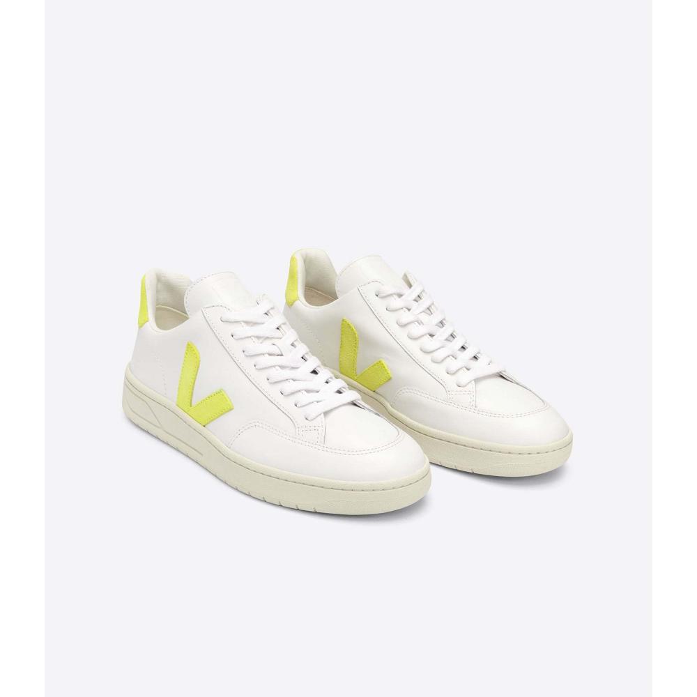 Αθλητικά Παπούτσια ανδρικα Veja V-12 LEATHER White/Green | GR 344UZG